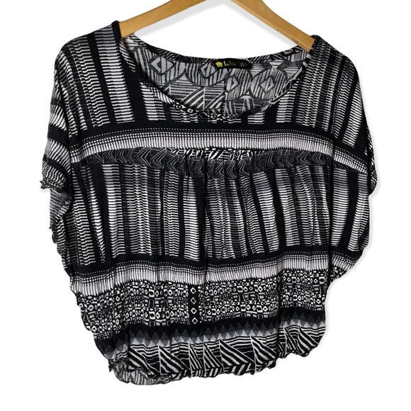 ⭐️Luna tiks black & white crop top boho print size medium - Picture 2 of 9